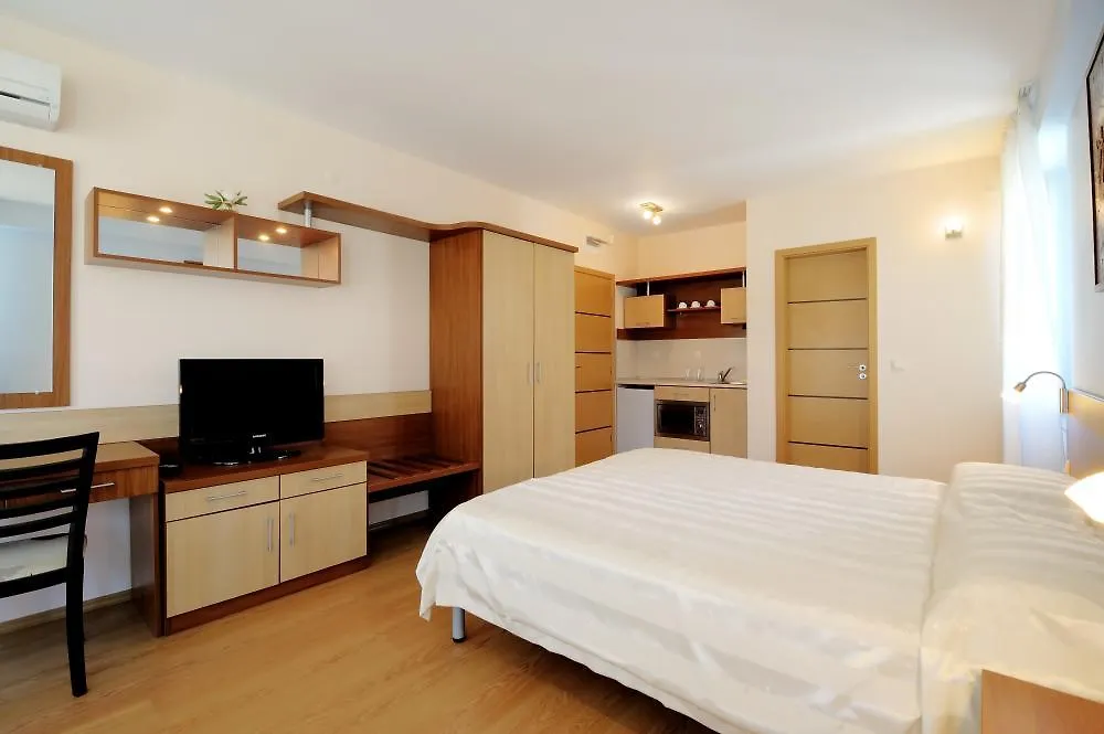 Guest House Daris سوزوبول 3*,